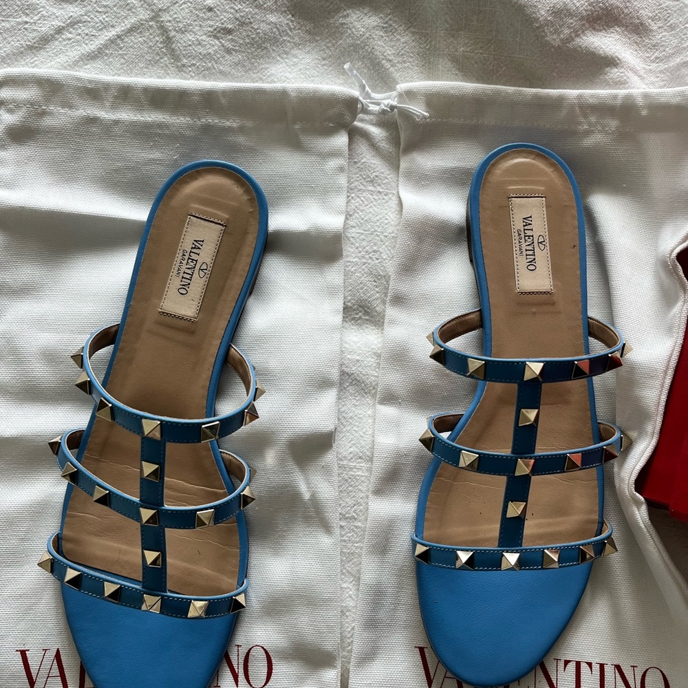 Valentino Rockstud Flat Slide Sandal - Picture 5 of 5